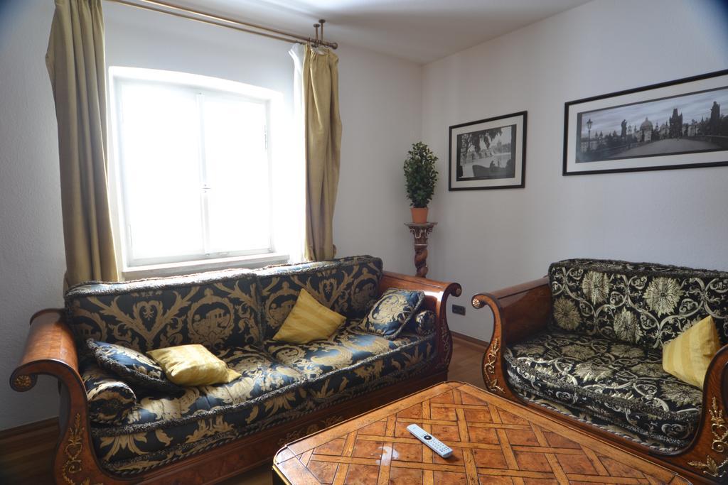 שלוכזי Schwarwald Apartment מראה חיצוני תמונה